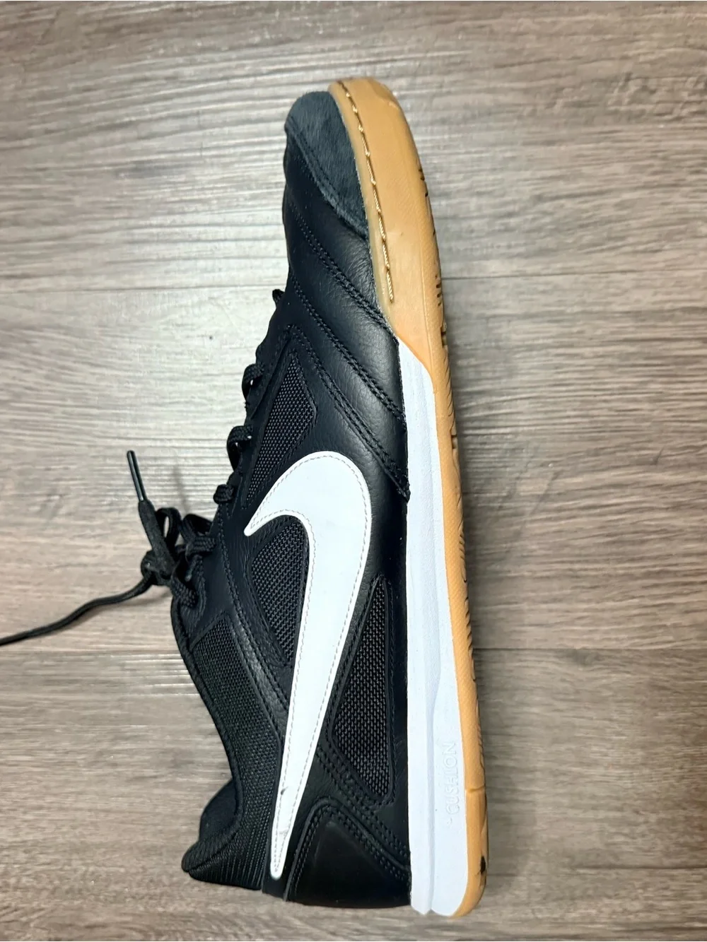 Nike Men’s Black & White Indoor Gato Shoes (Size 12)